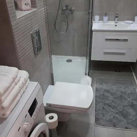 Divan Apartment *