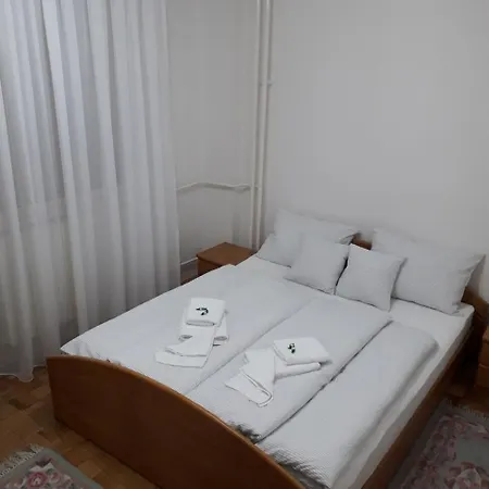 Apartman Divan
