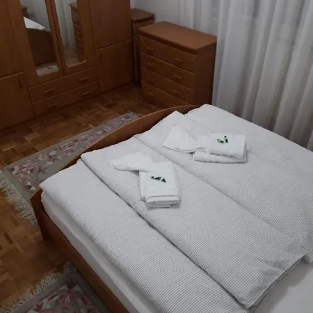Apartman Divan *